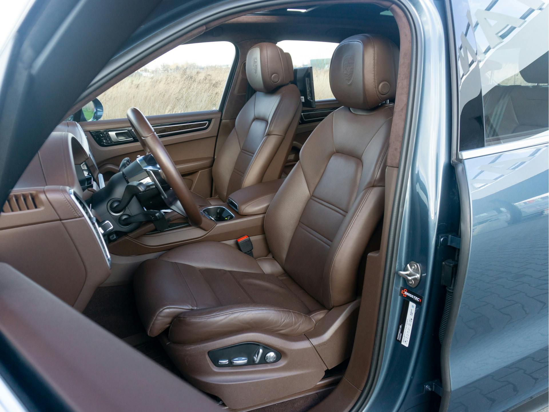 Porsche Cayenne 3.0 E-Hybrid | Bose | Panorama | Chrono | Luchtvering
